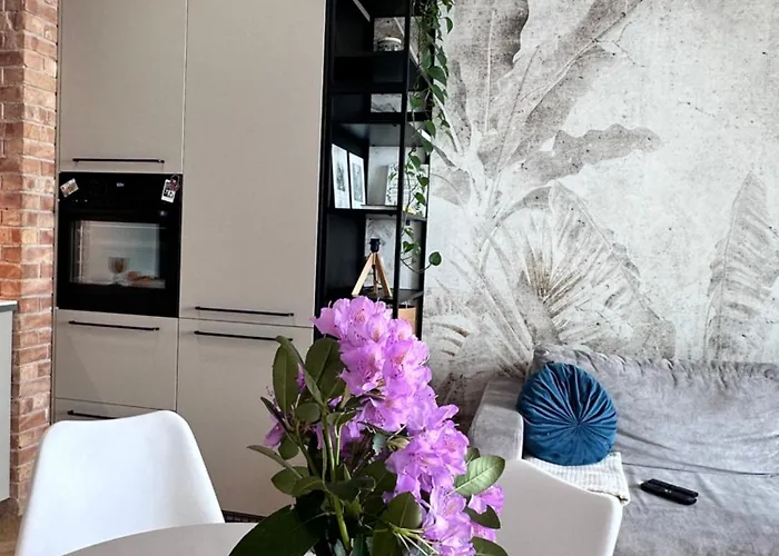 Daire Maya's Flats & 73 - Garnizon *