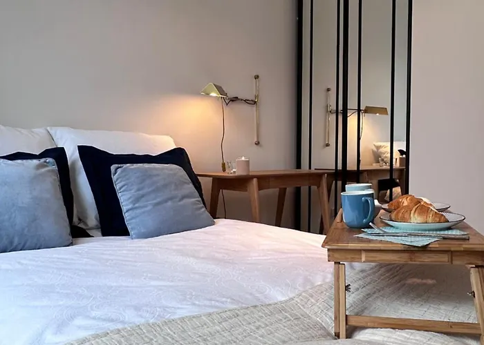 Maya's Flats & 73 - Garnizon Daire