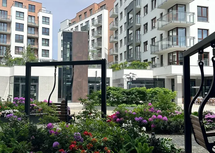 Daire Maya's Flats & 73 - Garnizon