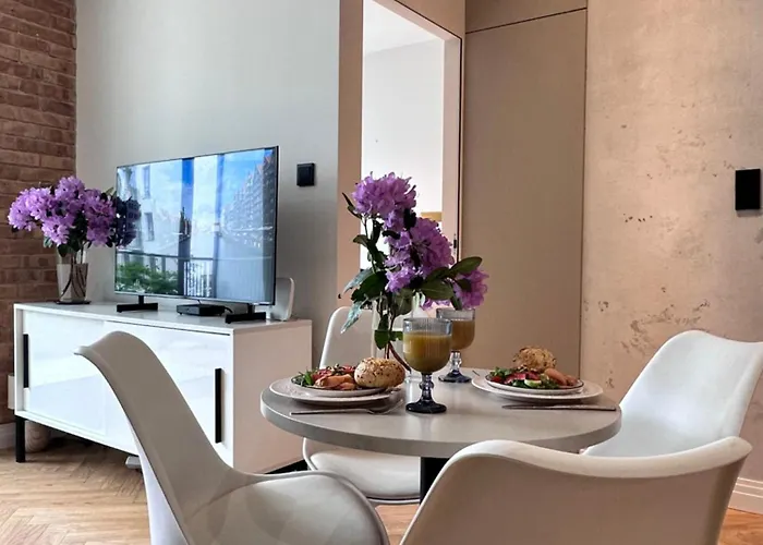 Maya's Flats & 73 - Garnizon Gdansk